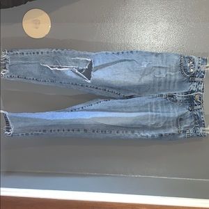 Distressed mom jeans//lightly used